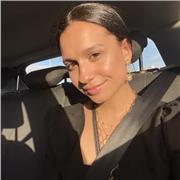 Hola! Soy profesora de inglés y de apoyo de otras asignaturas impartiendo clases a niños de todas las edades. Presencial u online